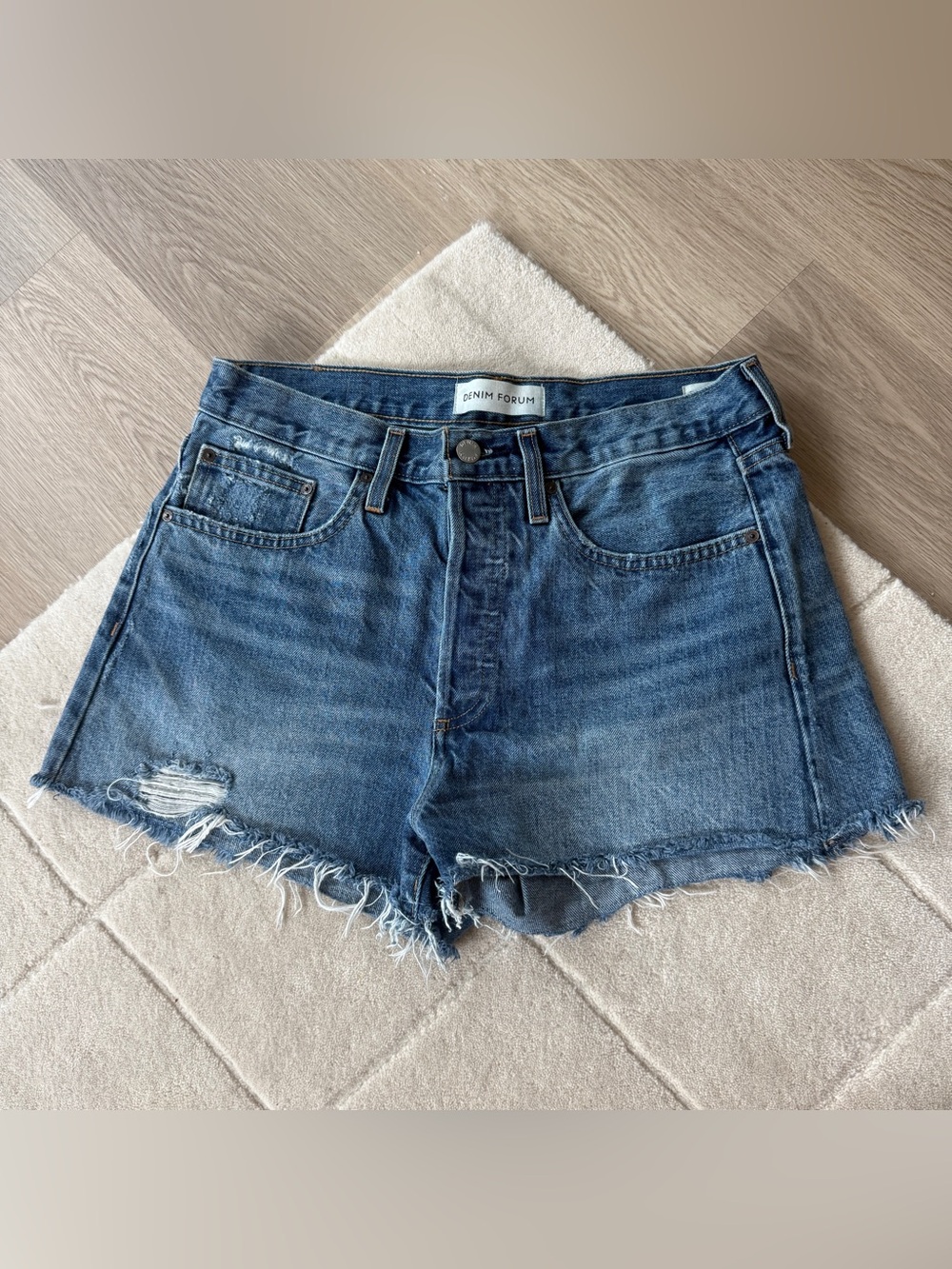 Denim Forum Ex-Boyfriend shorts - size 29